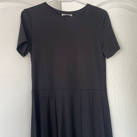 Black A line midi dress - Picture 2 of 4